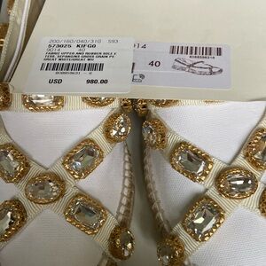 Gucci great white espadrilles detailed